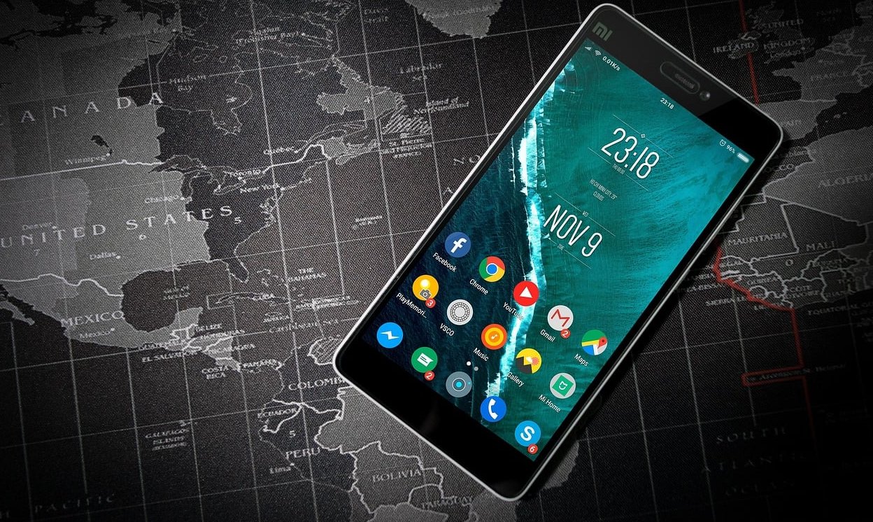 thumb tapping phone screen
